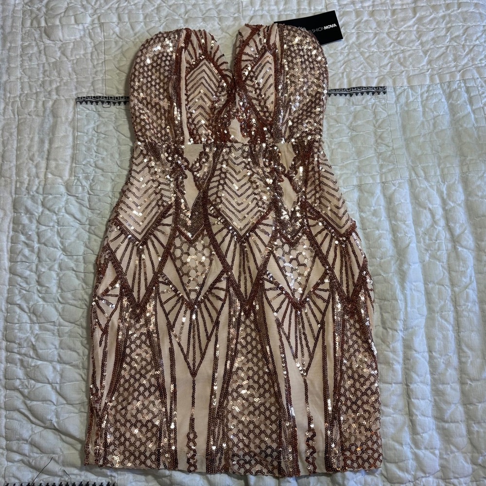 Fashion Nova Night Party Sequin Mini Dress Rose Gold Nude XS CD23365